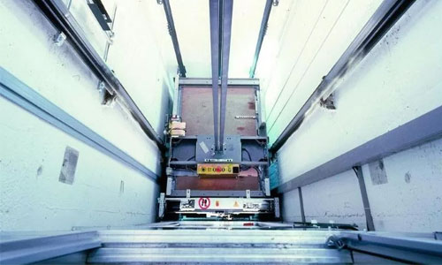 Монтаж грузовых лифтов 